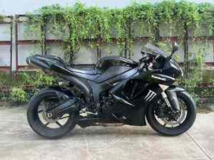 Motocicleta Deportiva <span class=keywords><strong>Kawasaki</strong></span> ZX6R 2015 600cc <span class=keywords><strong>de</strong></span> Cuatro Cilindros con Refrigeración por Agua y EFI - Product Image 3
