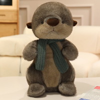 Peluche Otter Douce et Moelleuse avec Écharpe Tricotée, Adorable Animal Assis en Peluche pour Décoration d'Intérieur et Cadeau