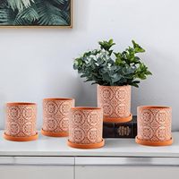 Pot de fleurs moderne en céramique rouge en terre cuite avec trou de drainage et soucoupe pour la plantation et la décoration de succulentes cactus
