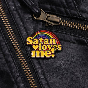 Жёсткая эмалированная брошь на лацкане - Product Image 5