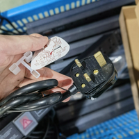 Unité de distribution d'énergie PDU de type universel à 6 voies avec parasurtenseur et prises universelles à 8 ports