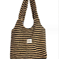 Sac à bandoulière rayé décontracté simple d'hiver de style coréen Chic Sac fourre-tout pour femme en laine d'agneau moelleuse Sac à main sous le bras