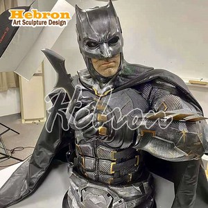 Estatua de <span class=keywords><strong>Batman</strong></span> de Tamaño Real en Resina, Personajes de Películas, Escultura de Superhéroe, Escultura de Resina - Product Image 4