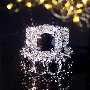 Anillo de Cóctel Esmeralda H461, Oro Sólido de 18K, Engaste Pavé, Corte Ovalado, Joyería Fina de Compromiso para Mujer - Product Image 2