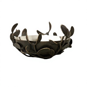 Bol décoratif de qualité supérieure, couleur noire, fait main, forme ronde, pour servir les aliments, provenant d'un fabricant en Inde. - Product Image 1