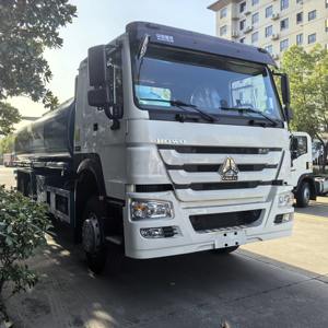 Camion-citerne HOWO Euro3 6x4 20CBM avec pompe à huile centrifuge haute vitesse et débitmètre pour le transport <span class=keywords><strong>de</strong></span> <span class=keywords><strong>pétrole</strong></span> en vrac - Product Image 6