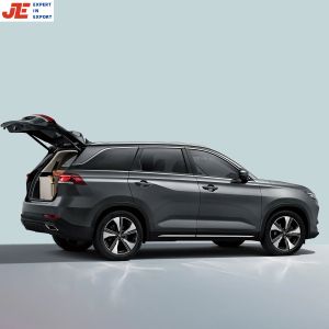 SUV Essence Changan CS75 PRO FWD Haute Performance 2026, 5 Portes, 7 Places, Équipé de Pneus R19 - Product Image 3