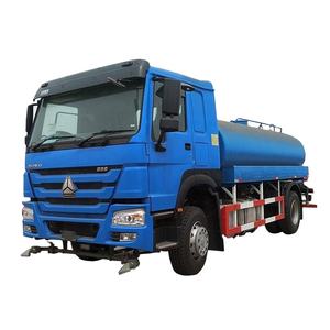 Autocisterne d'<span class=keywords><strong>Acqua</strong></span> in Vendita, <span class=keywords><strong>Camion</strong></span> <span class=keywords><strong>Cisterna</strong></span> Sino Truck 371 Usato con Pompa e Tubo Flessibile - Product Image 5