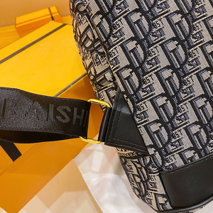 <span class=keywords><strong>Sac</strong></span> <span class=keywords><strong>à</strong></span> <span class=keywords><strong>dos</strong></span> tendance pour <span class=keywords><strong>femme</strong></span> en toile géométrique, style français de luxe, en polyester, grande capacité avec fermeture éclair pour l'université - Product Image 4