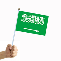 Offre Spéciale nouveau Polyester drapeaux Promotion en gros 14*21cm Double face Souvenir cadeau personnalisé divers pays main drapeaux saoudien