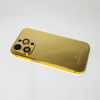 Cadre de téléphone de luxe haut de gamme personnalisé avec caméra intégrée, entièrement orné de pierres et boîtier doré profondément sculpté pour iPhone