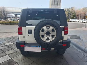 Véhicules SUV compacts à conduite à gauche, 4 portes, 5 places, de Chine, vente en gros, Beijing Automotive <span class=keywords><strong>2016</strong></span> BJ40, expédition vers l'Afrique de l'Est - Product Image 4
