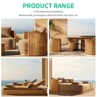 Ensembles de salle à manger d'extérieur pour hôtels de luxe - Tables et chaises empilables en bois de teck au design moderne, résistantes à l'eau, pour entrepôt et salon