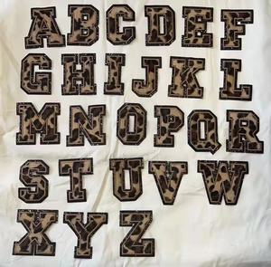 最新新品チータープリント26個アルファベットセット刺繍パッチ衣類バッグ用 - Product Image 4