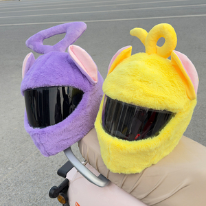 Housse de casque de moto pour bébés, en fausse fourrure de lapin douce, motif dessin animé, protection pour la conduite, cadeau cosplay, vente en gros - Product Image 2