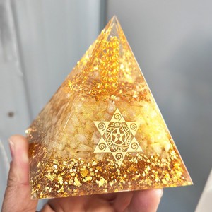 Kogiya <b>Crystal</b> <b>Chip</b> Pyramid Resin Epoxy Craft Desktop Ornament Home Decoration Money Pyramid Shape Internal Engraving - Product Image 2