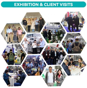 Machine de remplissage et de capsulage rotative automatique 30 ml 50 ml 100 ml de parfum bouteille en verre gouttes pour les yeux huile essentielle - Product Image 5