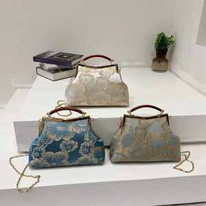 Women's Chain Bag Frame Shape Sky Blue Floral Embroidery Wedding Shoulder Crossbody Bag Fashion Trend Fall 2023 - Product Image 4
