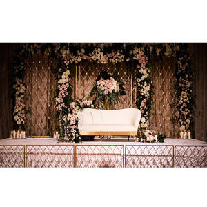 Murs de bougies vintage professionnels pour la scène avant et arrière des mariages, avec fibre de verre personnalisée pour la réception de mariage - Product Image 1