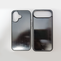 Coque de téléphone en PC pour la série iPhone 17, avec bords arrondis et différentes découpes pour les caméras, en plastique