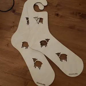 Laser cut handgemachte stricken werkzeug gestrickte socken blockers holz gestrickte häkeln geschenk holz wohnkultur