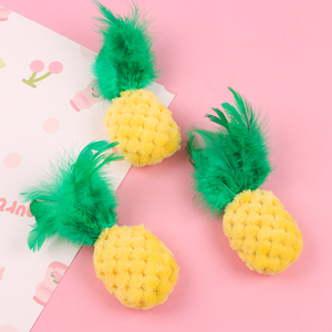 Juguetes interactivos de peluche con hierba gatera y plumas para mascotas, venta al por mayor, lindos juguetes con forma de piña para perros y gatos - Product Image 4