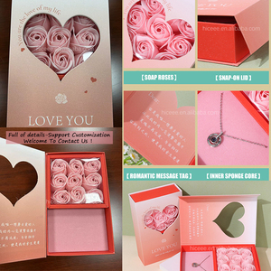 Nouvelle boîte <span class=keywords><strong>cadeau</strong></span> en forme <span class=keywords><strong>de</strong></span> cœur avec fenêtre, motif 9 roses rouges, avec couvercle rabattable, <span class=keywords><strong>pour</strong></span> ranger bijoux (colliers, bagues) <span class=keywords><strong>pour</strong></span> <span class=keywords><strong>maman</strong></span> - Product Image 4