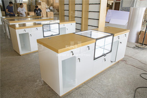 Étagère murale en bois pour téléphones portables, accessoire électronique personnalisé, Design d'armoire, présentoir mural pour téléphones - Product Image 6