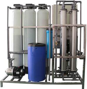 Petite usine <span class=keywords><strong>de</strong></span> traitement d'eau industrielle par osmose inverse <span class=keywords><strong>de</strong></span> 500 L/h avec réservoir adoucisseur, <span class=keywords><strong>prix</strong></span> du système d'osmose inverse <span class=keywords><strong>de</strong></span> 500 LPH pour l'eau potable - Product Image 6