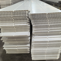 Paneles y Azulejos de Techo de PVC Modernos Blancos con Estampado en Caliente, Impermeables, Ignífugos e Insonorizantes para Decoración de Hoteles, Oficinas y Hogares