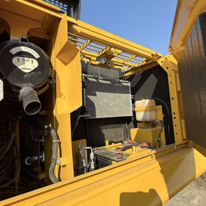 Excavatrice sur chenilles Komatsu PC160-7 d'occasion de 16 tonnes avec moteur Cummins, modèle 2020, capacité de la benne de 0,7 m, à vendre - Product Image 3