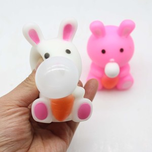 Jouet de soufflage de bulles d'animaux explosifs Canard TPR Squeeze Squeeze Boule d'échappement musicale pour soulager le stress Souffler des bulles pour les enfants - Product Image 2