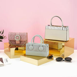 Set di 3 Alzatine per Buffet in Acrilico Dorato, Cubi Espositivi a 5 Lati con Specchio Dorato per Torte, Cupcake e Alimenti - Product Image 6