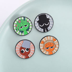 หมุดเคลือบเกมแบบลำลองเล่นเพลงตัวละครในเกม oren <span class=keywords><strong>vineria</strong></span> brud เข็มกลัดโลหะสีดำมีปกเครื่องประดับเป็นของขวัญสำหรับเพื่อน - Product Image 1