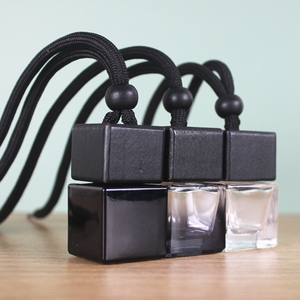 Chai treo khử mùi xe hơi, tinh dầu, nước hoa, thủy tinh đen gradient cổ điển, nắp gỗ đen 8ml, trống - Product Image 4