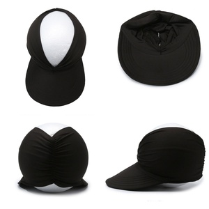 Casquette de sport tendance à visière ouverte plissée pour femme, respirante, protection UV, logo personnalisé, large bord, pour queue de cheval - Product Image 2