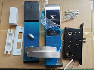Serrure intelligente de porte d'hôtel de carte rfid système de gestion de tthotel porte en bois 13.56khz serrure d'hôtel intelligente à haute fréquence - Product Image 5