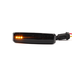 ไฟเลี้ยวแบบไดนามิก ADT สำหรับรถยนต์ซีรีส์ 5 รุ่น E39 ไฟเลี้ยวข้างแบบ LED สีเหลืองอำพัน - Product Image 4