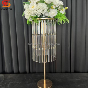 Support à fleurs en métal scintillant SMOOTH avec perles de cristal suspendues, élégante décoration de centre de table en acrylique pour mariage - Product Image 4