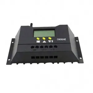 Contrôleur de charge solaire CM30A 30A12V/ 24V paramètres de contrôle de temps optique d'ingénierie domestique peuvent être ajustés écran LCD