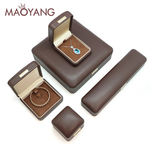 Venta al por mayor de alta gama Retro de la joyería de embalaje de cuero PU anillos collares conjuntos de joyería cajas pulseras cadenas pulseras joyería Boxe - Product Image 4