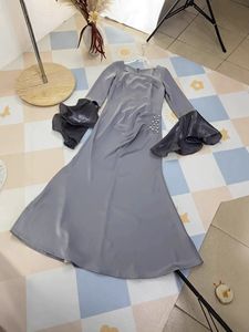 Vestido de patrón sólido relajado popular para reuniones de club de libros, reuniones de Amigos <span class=keywords><strong>y</strong></span> visitas a galerías de arte con citas de café - Product Image 6