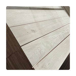 พื้นไม้วิศวกรรมสีขาวอุปกรณ์เสริมสำหรับไม้โอ๊ควิศวกรรมถุงพลาสติกพื้นไม้เวียดนาม - Product Image 1