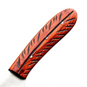 Cuchillo de caza y senderismo de acero al carbono hecho a mano, ligero, con mango de madera tallada, hoja fija de espiga completa parcialmente forjada. - Product Image 4