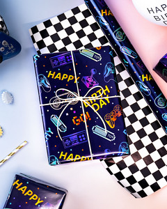 Manette de jeu bleue personnalisable au design original, joyeux anniversaire, imprimée des deux côtés, emballage en papier gravé au laser. - Product Image 5
