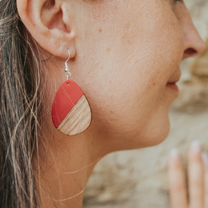 Boucles d'oreilles en bois et résine, bijoux artisanaux en bois, accessoires de mode légers pour femmes, vente en gros pour la fabrication de bijoux - Product Image 1
