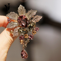 Bros Bunga Kristal Austria Berlapis Emas Vintage yang Indah, Perhiasan Daun Zirkon Multi-warna Mewah untuk Hadiah Pernikahan.