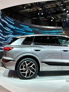 Audis Q6L e-tron 2026 Edición de largo alcance Hua-wei Smartdriving Ev Car Audis <span class=keywords><strong>Q6</strong></span> e-tron 2025 - Product Image 5