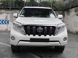 Prado <4L Turbo Automático, Auto Usado, Tracción en las Cuatro Ruedas, Interior de Cuero, Interior Oscuro, Gran Espacio Interior, Vehículo Todoterreno - Product Image 2