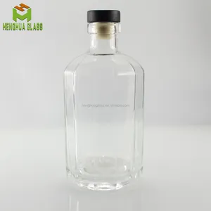 Fábrica de forma especial polígono 1000ml 32oz botella de vidrio de vodka 1l 1 litro de licor de vidrio Ron whisky espíritu botella con corcho